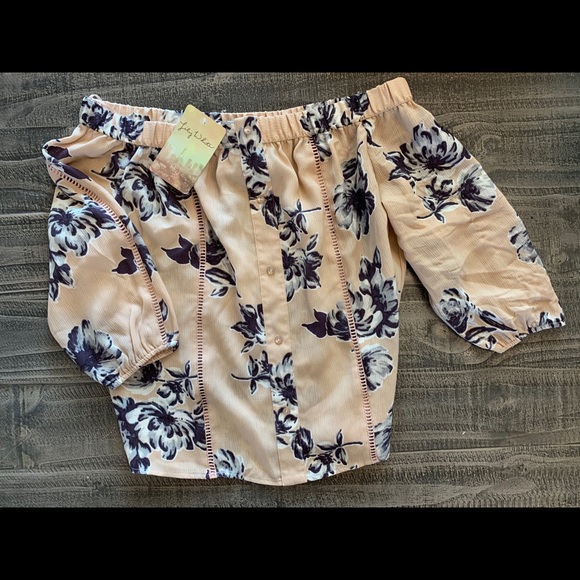 Flowy off shoulder floral top - Picture 3 of 7